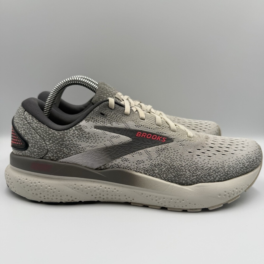 Brooks Ghost 16 White Running Shoes Women's Size 11 Gray Sneakers 1204071B006